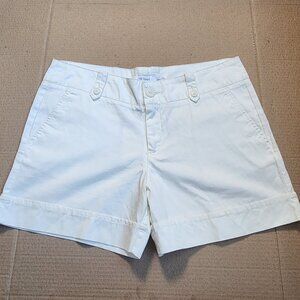 NWT White Cuffed Cotton Shorts Size 12